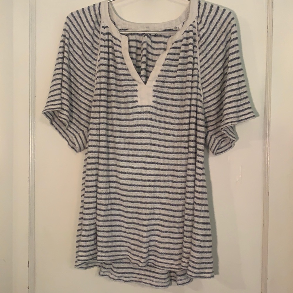 Lucky brand women’s Blue Stripe Drop Needle Top